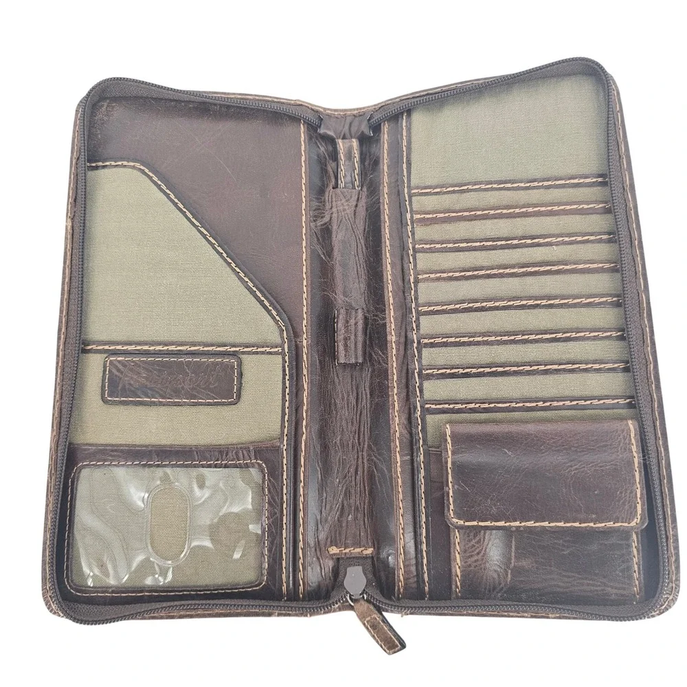 Fossil Brown Genuine Leather Distressed Zip Passport Travel Wallet Vintage